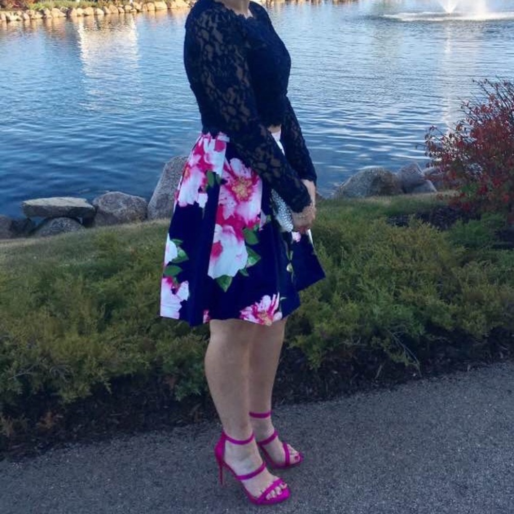 Macy’s 2 piece homecoming dress size 7